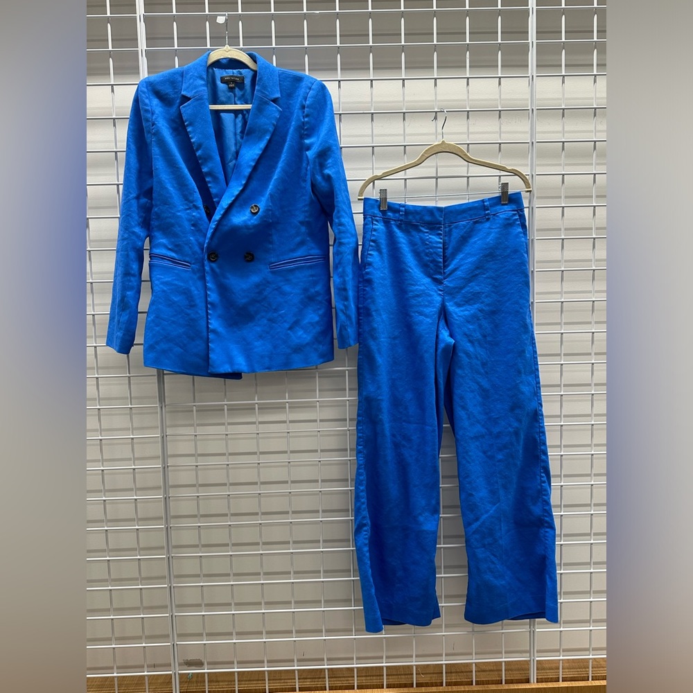 Ann Taylor Linen Suit - Size 6
